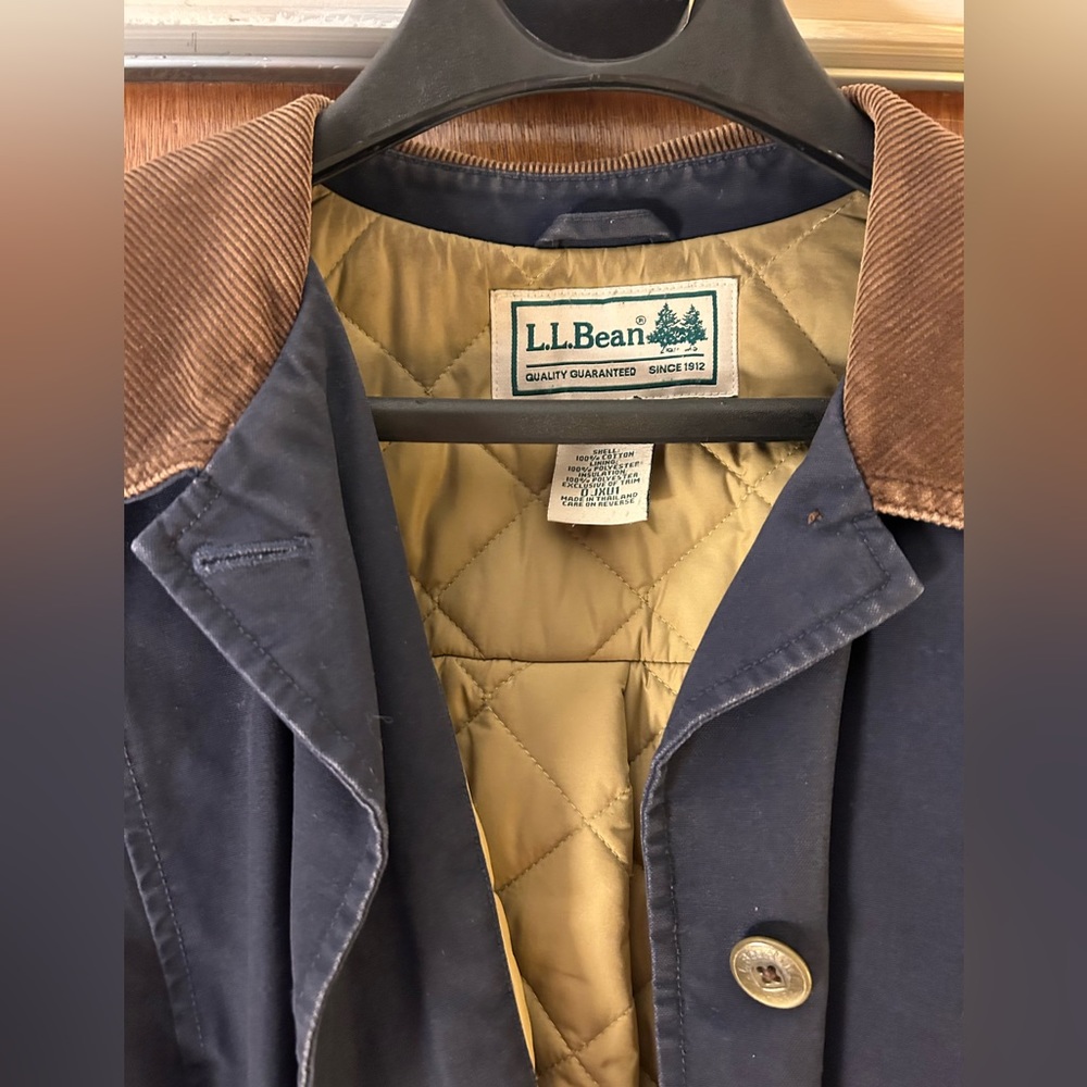 Women’s L.L. Bean field jacket, size large.